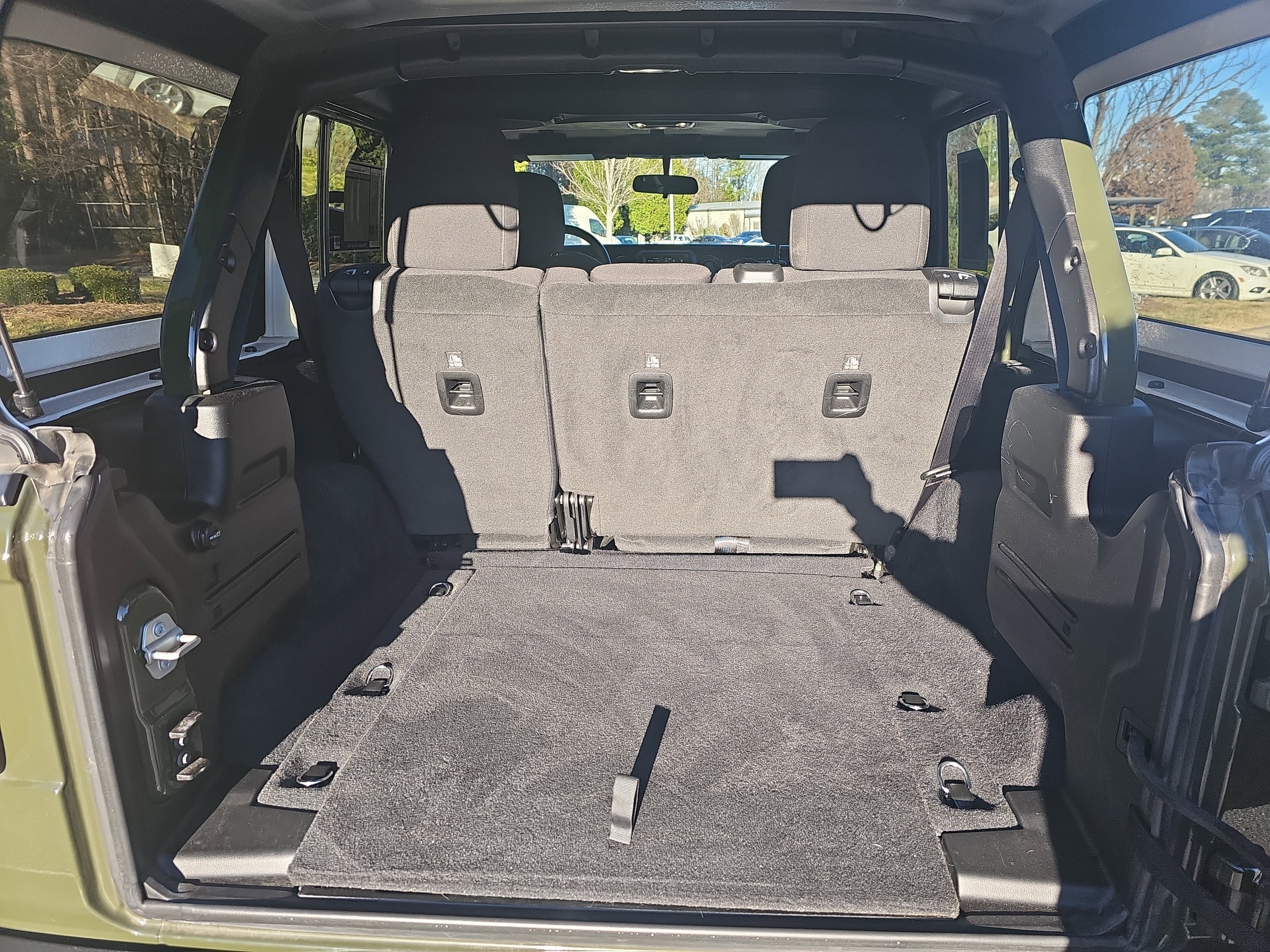 Used 2023 Jeep Wrangler Unlimited Sport image 13