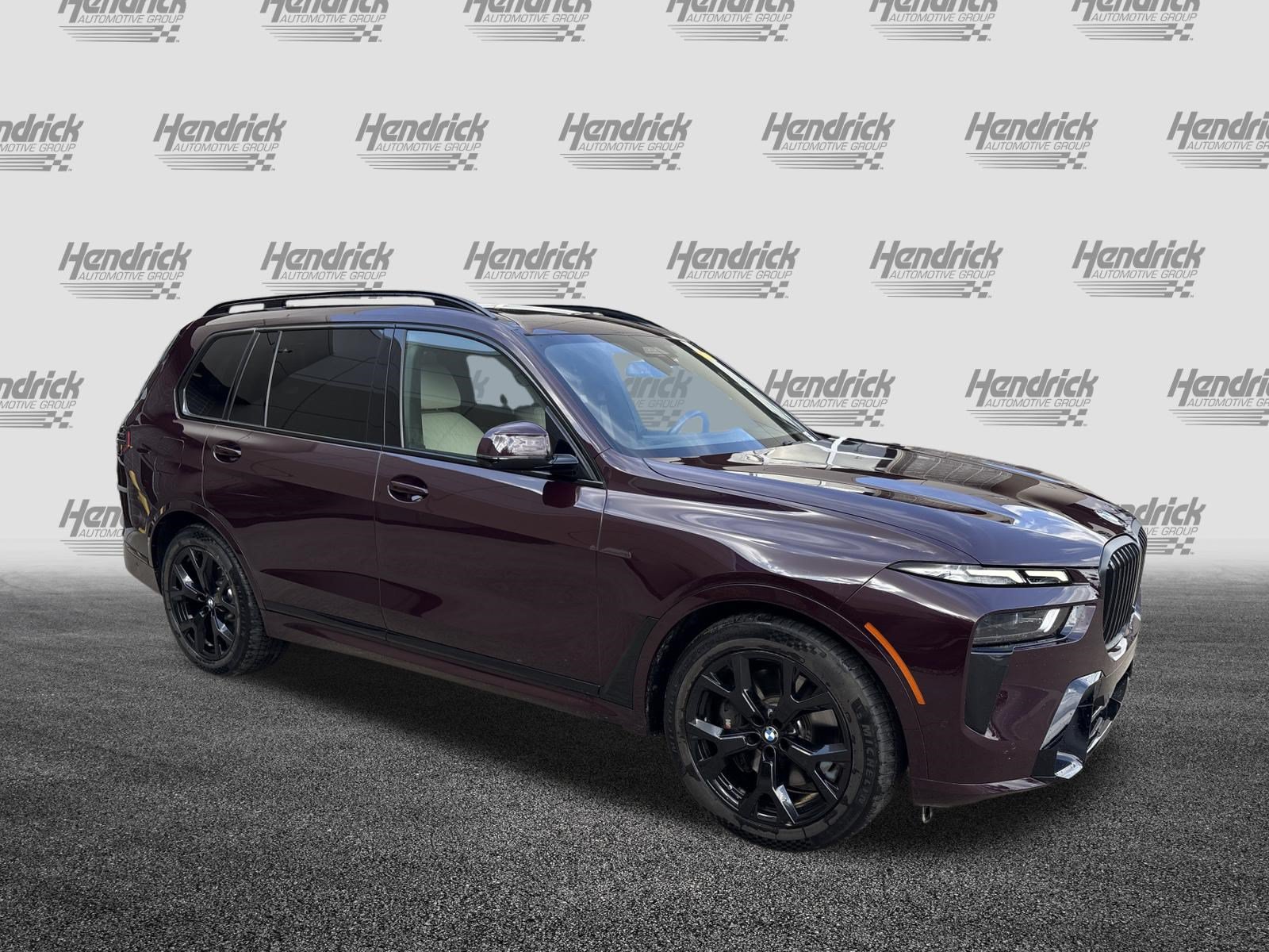 Used 2025 BMW X7 xDrive40i w/ M Sport Package AWD/4WD image 2