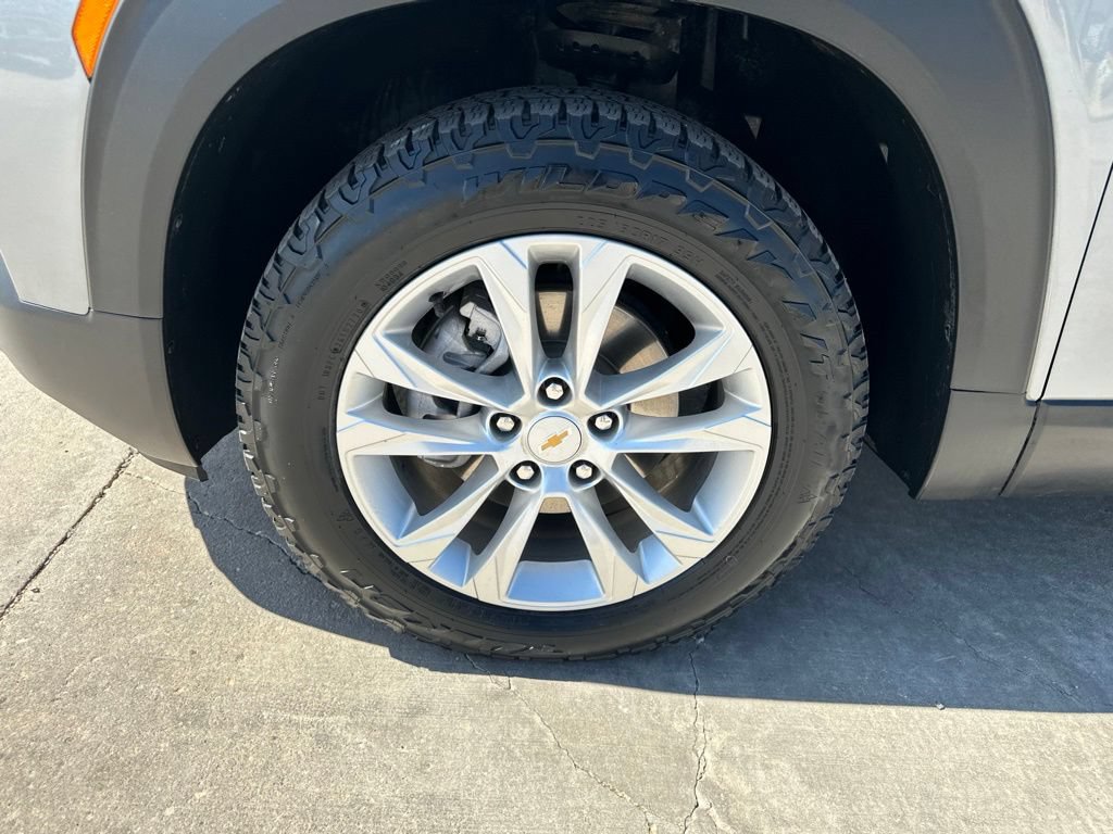 Used 2023 Chevrolet TrailBlazer LS AWD/4WD image 38