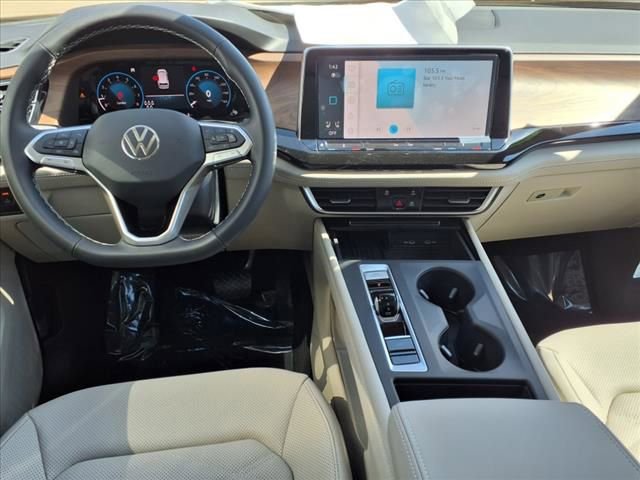 New 2025 Volkswagen Atlas SE image 9