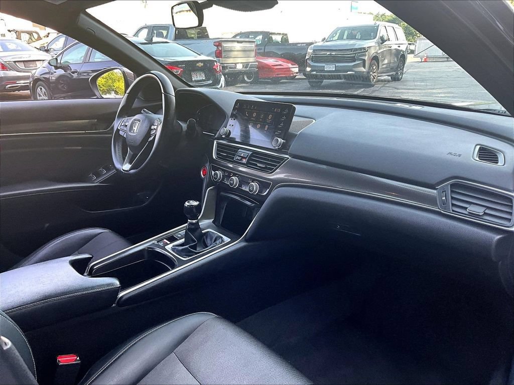 Used 2018 Honda Accord Sport image 21