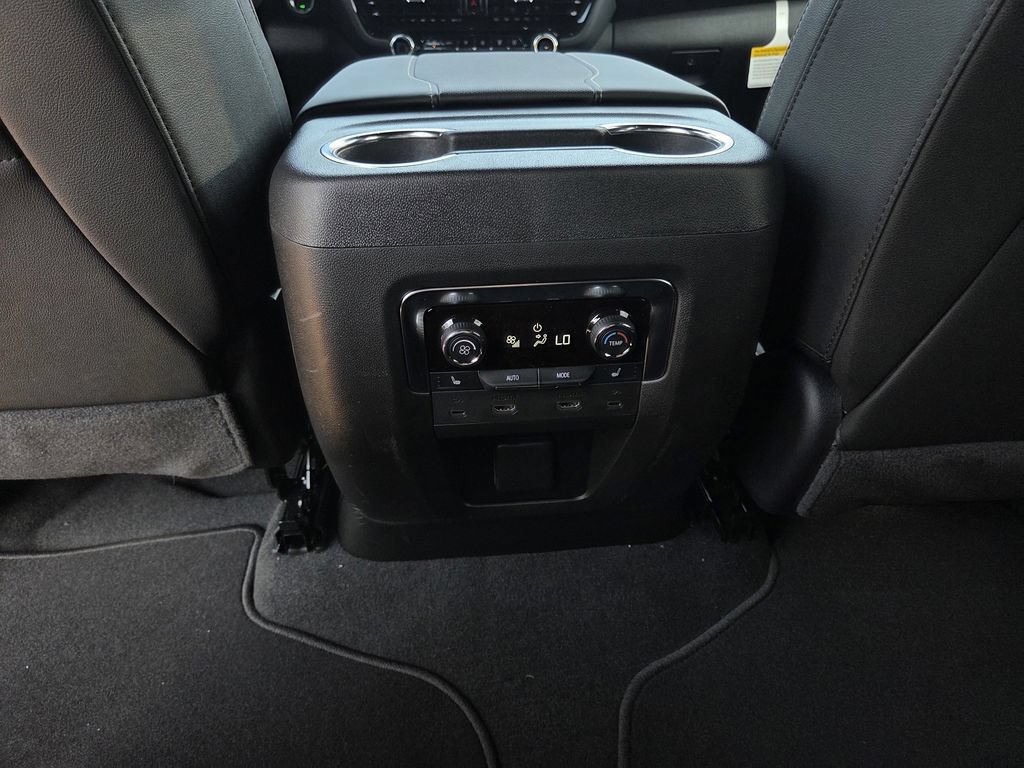 New 2026 Chevrolet Suburban Premier RWD image 23