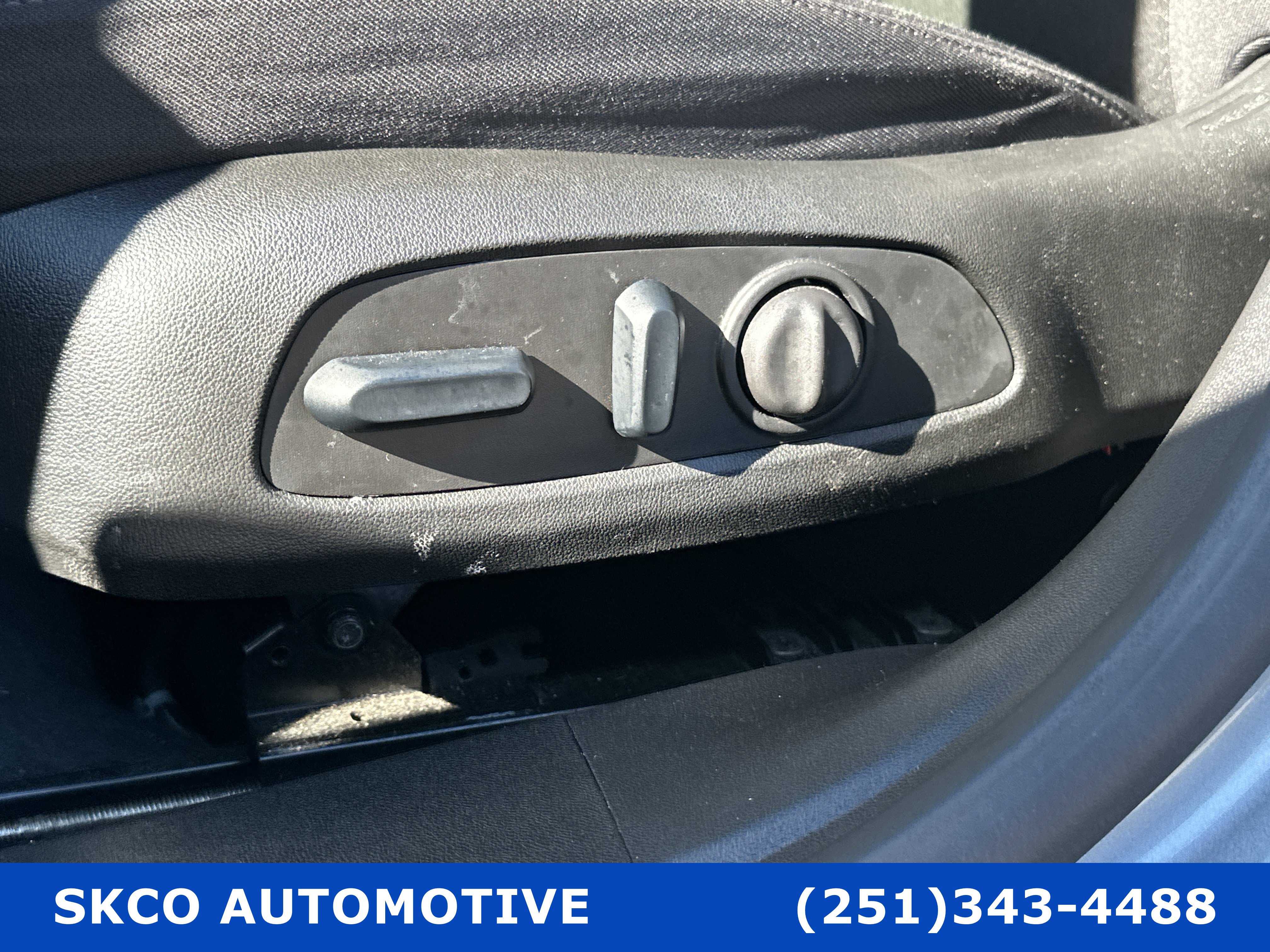 Used 2024 Chevrolet Malibu LT image 28