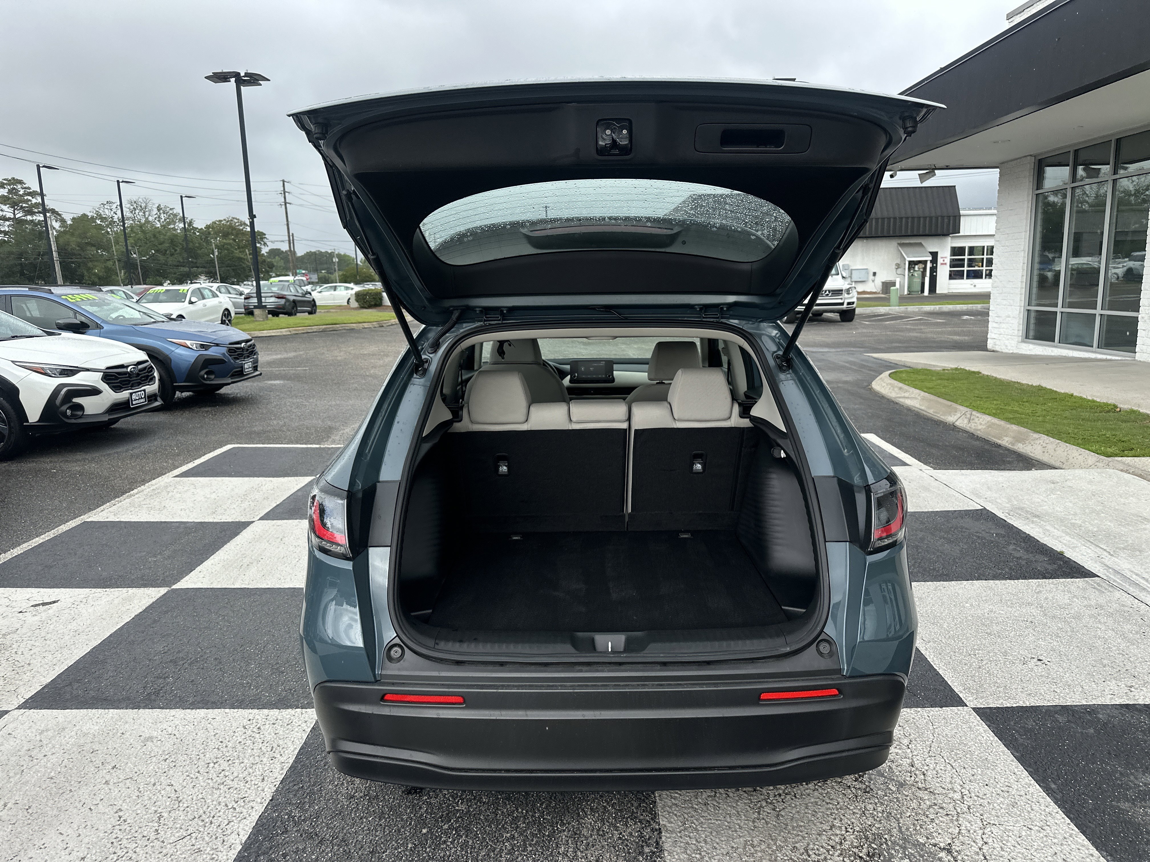 Used 2024 Honda HR-V LX image 5