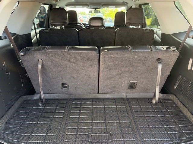 Used 2022 Ford Explorer XLT w/ Equipment Group 202A AWD/4WD image 37