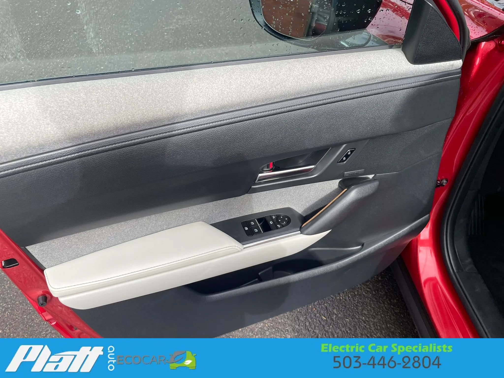 Used 2022 MAZDA MX-30 Electric w/ Premium Plus Pkg image 19