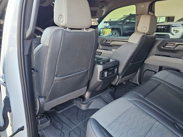 Used 2022 Chevrolet Silverado 1500 ZR2 w/ Technology Package image 21