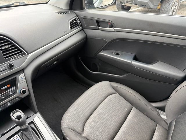 Used 2018 Hyundai Elantra SE FWD image 27
