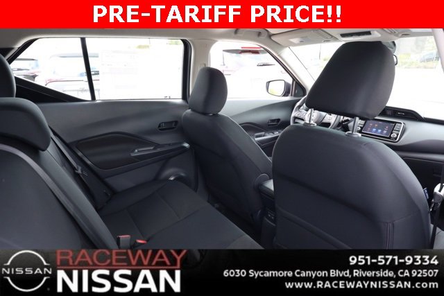 New 2025 Nissan Kicks Play S image 17
