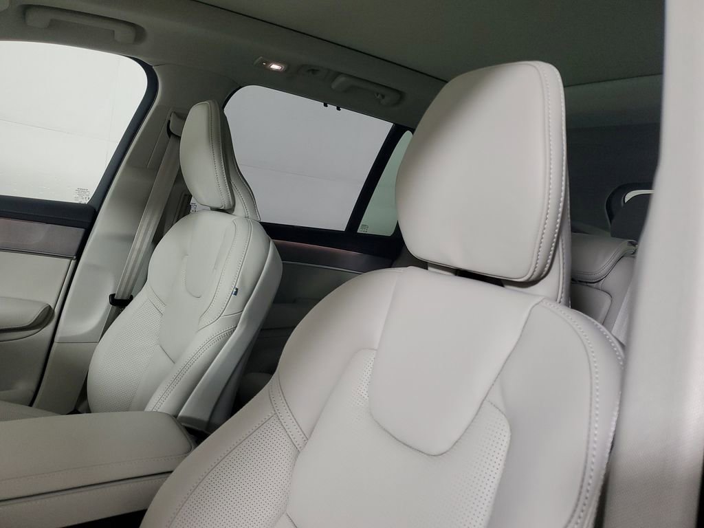New 2026 Volvo XC90 T8 Ultra w/ Protection Package Premier image 23