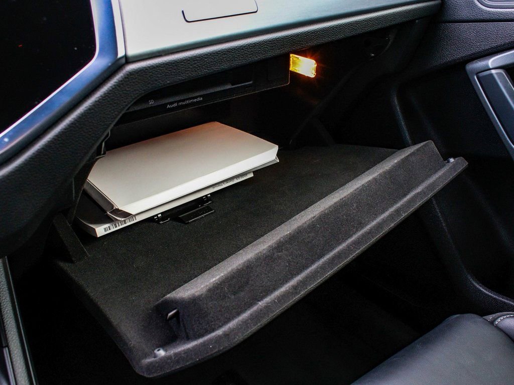 Used 2020 Audi Q3 2.0T Premium Plus w/ Premium Plus Package image 18