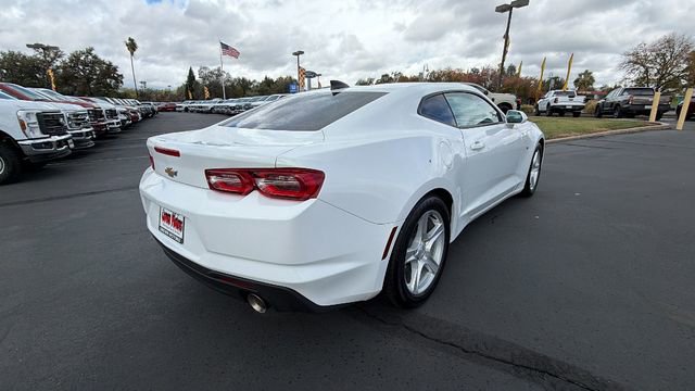 Used 2024 Chevrolet Camaro LT w/ Technology Package image 4