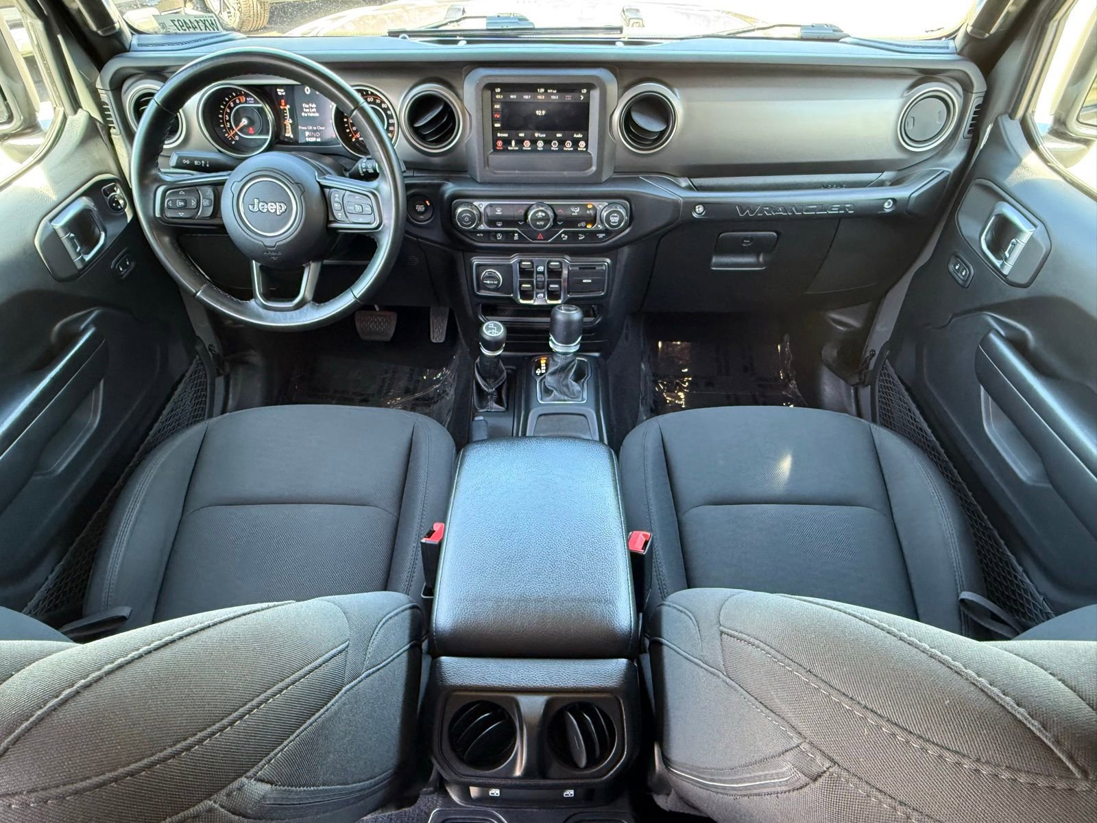 Used 2020 Jeep Wrangler Unlimited Sport S image 32