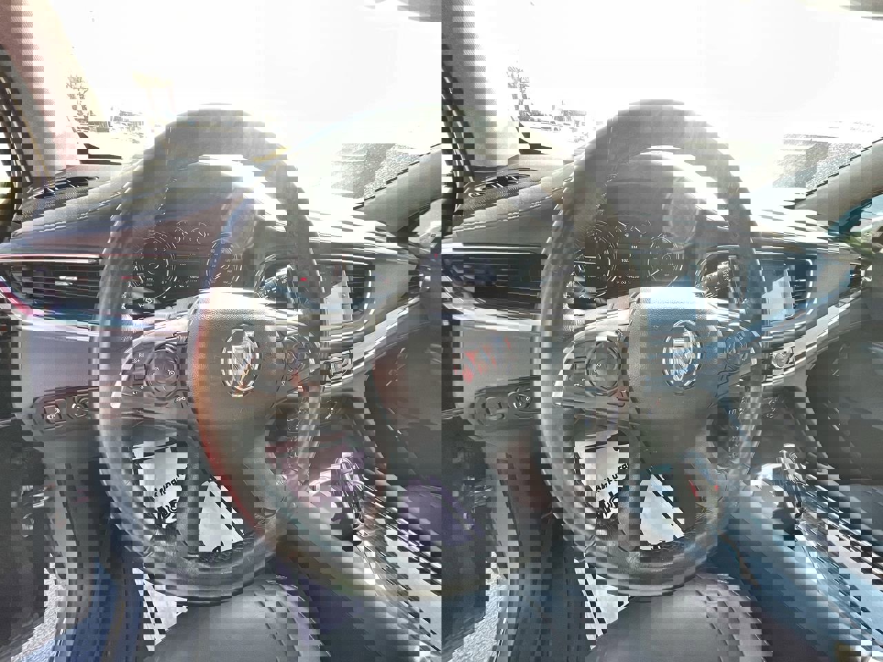 Used 2021 Buick Enclave Essence w/ Sound and Sites Package image 10