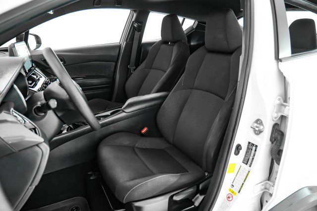 Used 2019 Toyota C-HR LE image 28