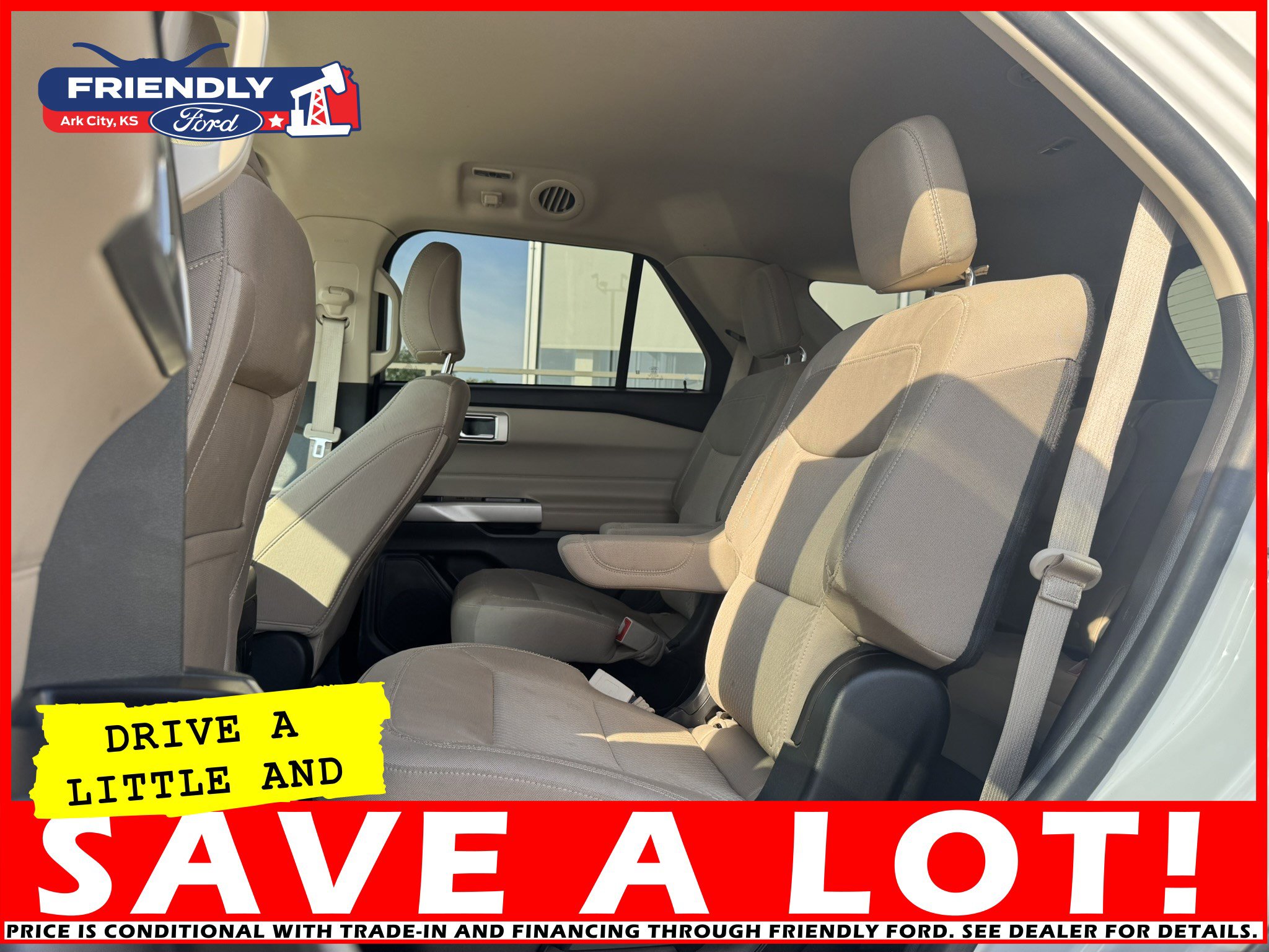 Used 2022 Ford Explorer XLT image 15