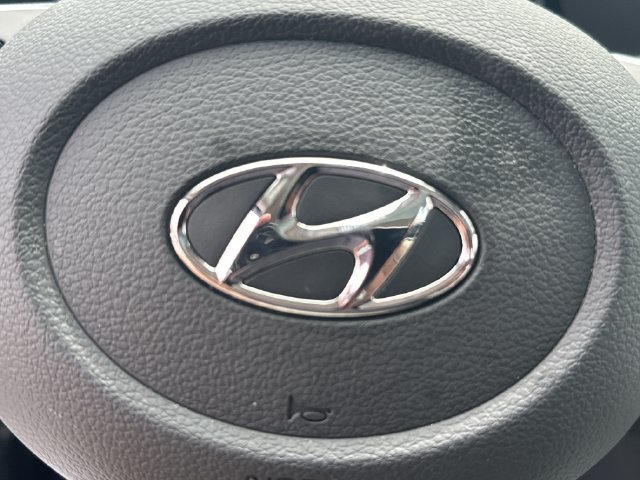 Certified 2023 Hyundai Sonata SEL w/ Convenience Package FWD image 18