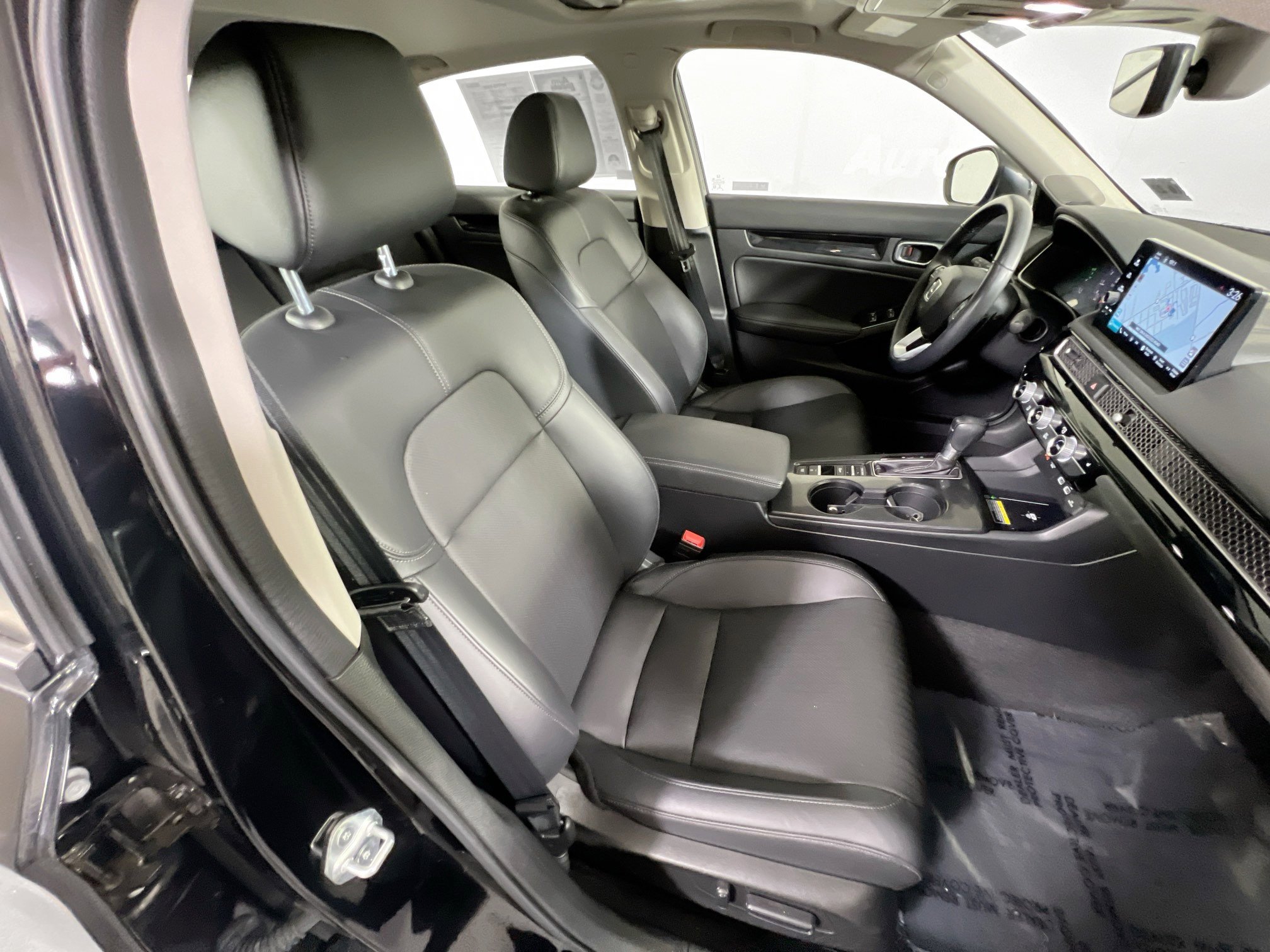 Used 2022 Honda Civic Touring image 28