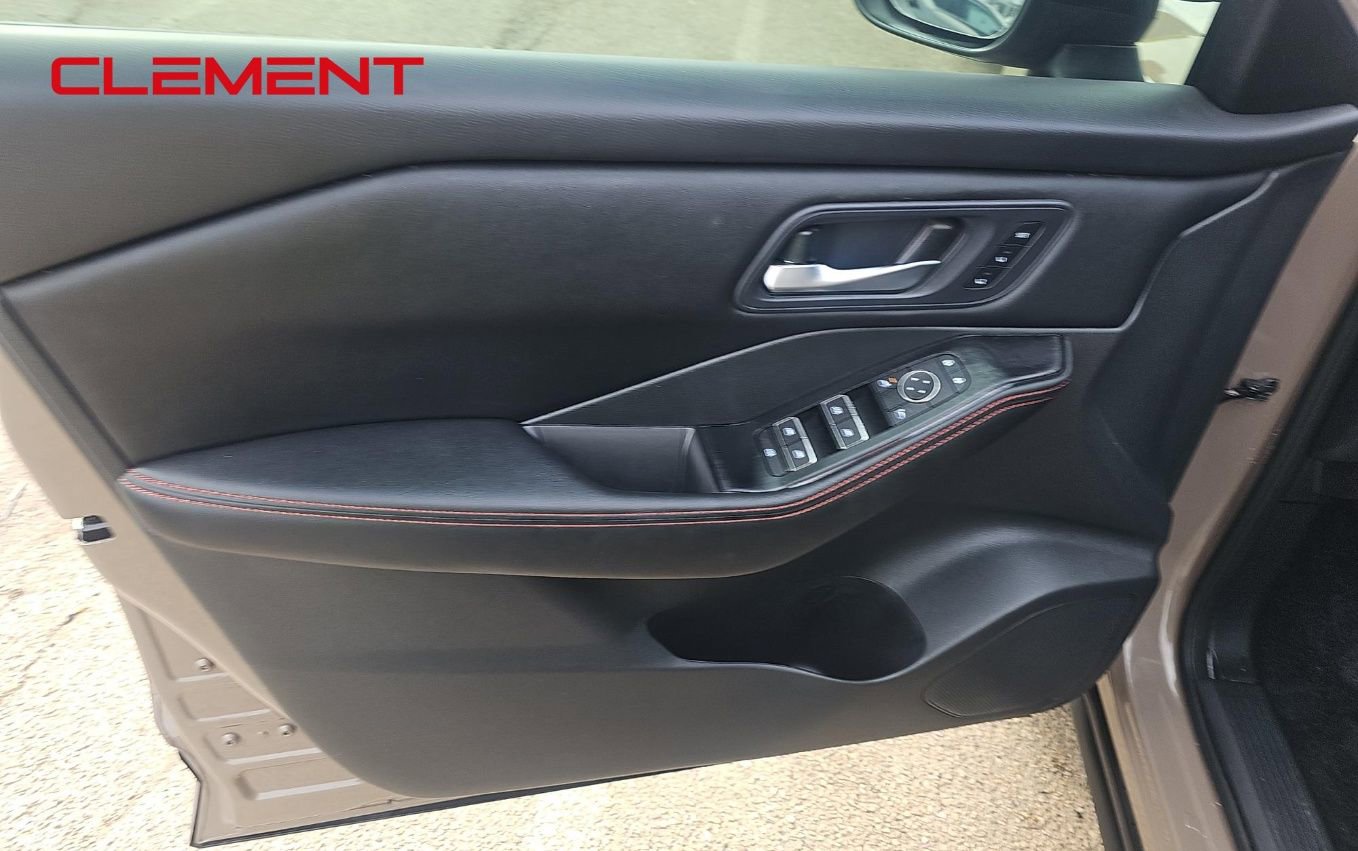 Used 2025 Nissan Rogue SV w/ Rock Creek Premium Package image 14