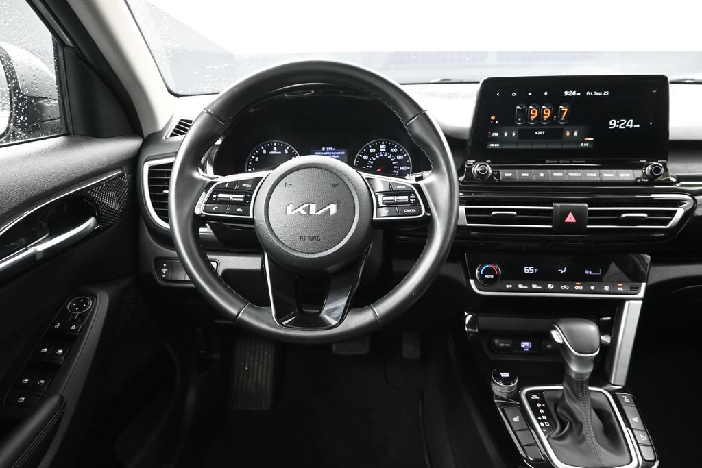 Certified 2022 Kia Seltos EX AWD/4WD image 32