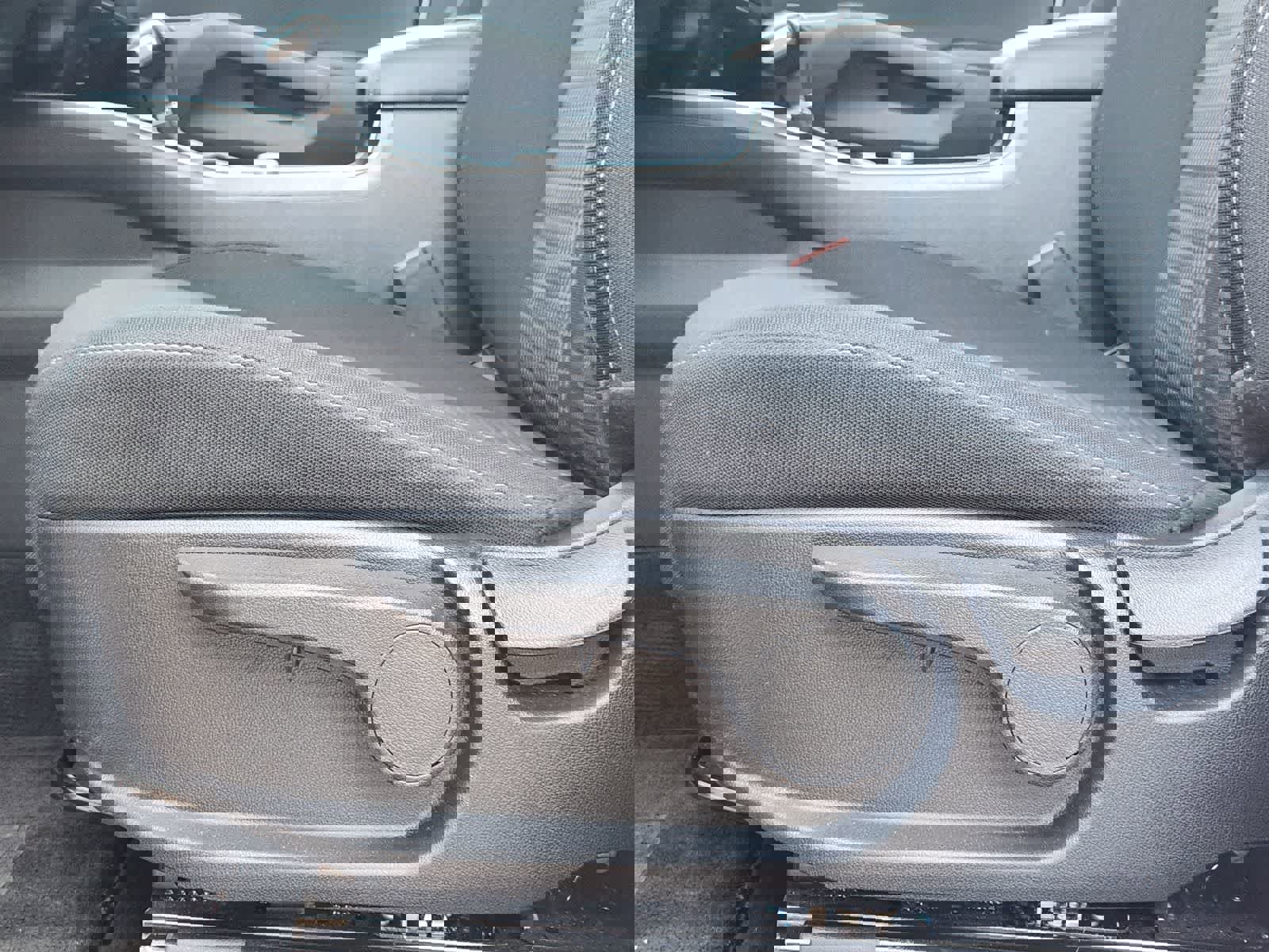 New 2026 Kia Sorento LX FWD image 20