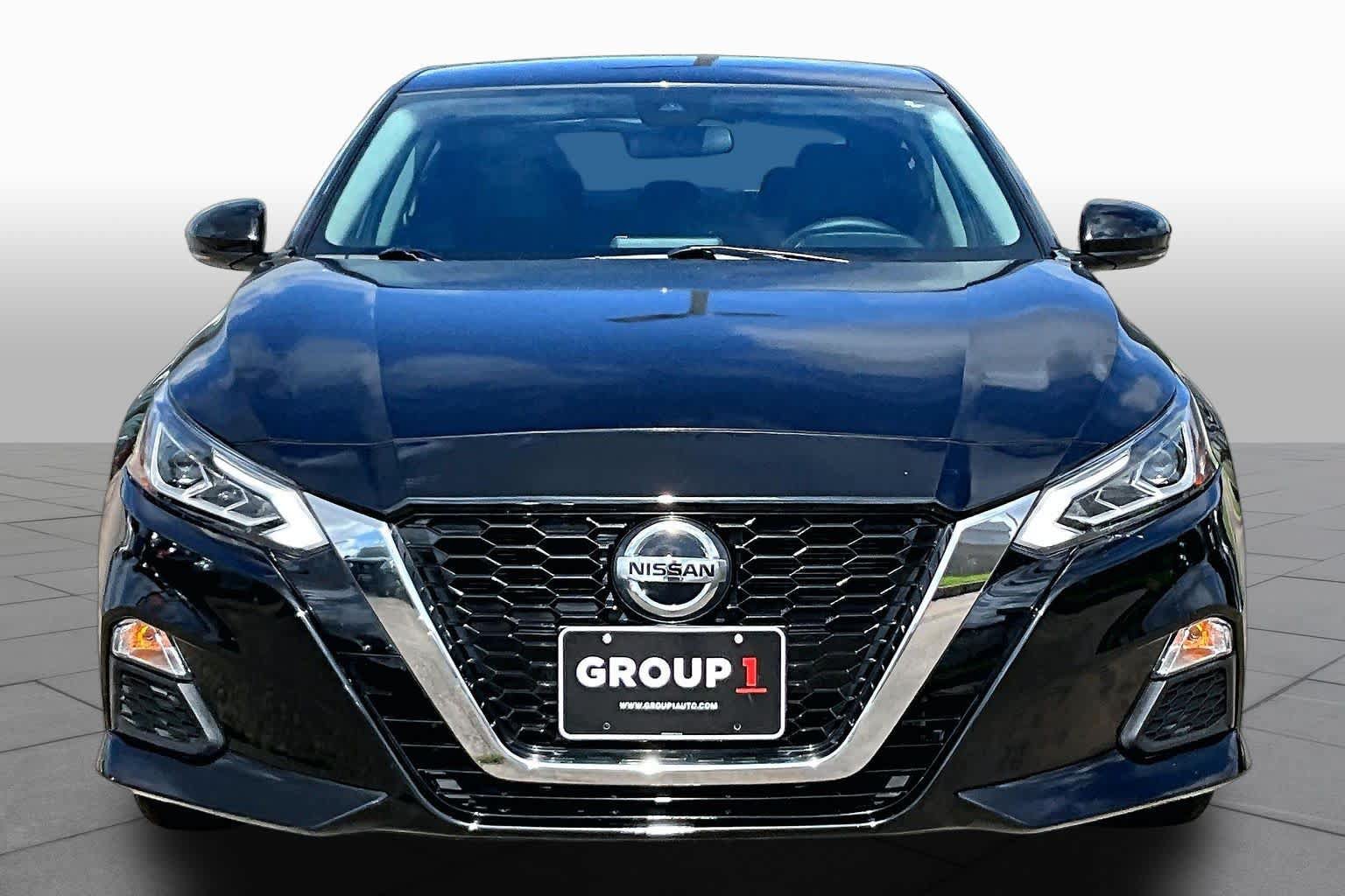 Certified 2021 Nissan Altima 2.5 SR w/ SR Premium Package FWD image 4