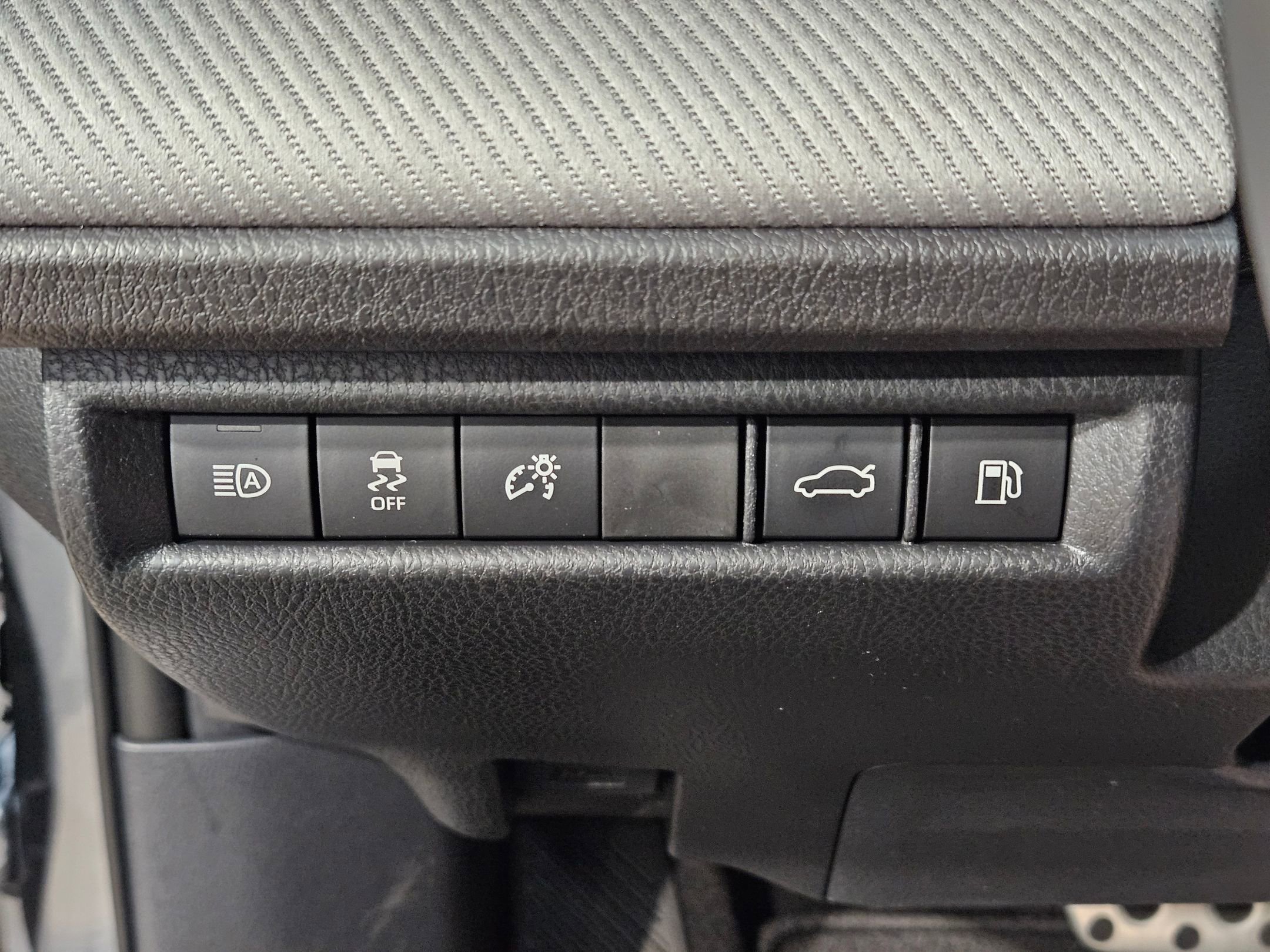 New 2026 Toyota Camry SE image 13