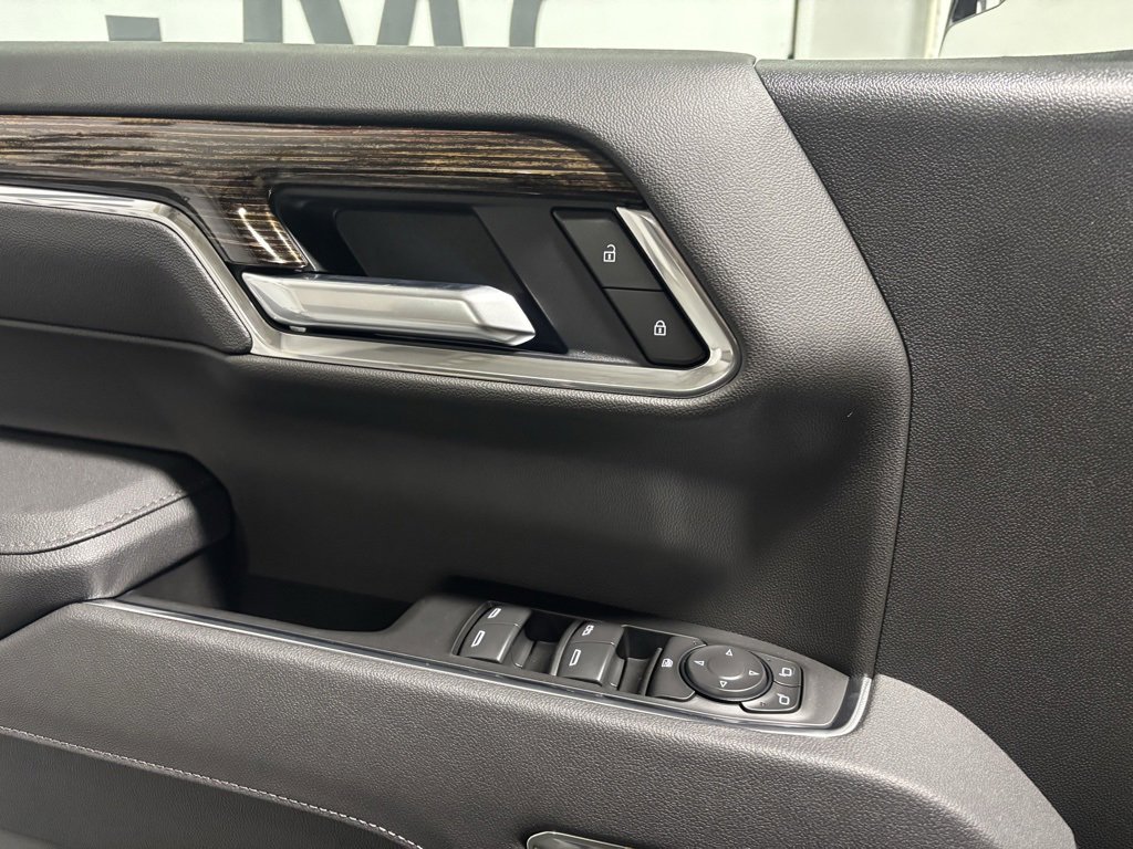 New 2026 GMC Sierra 1500 Elevation image 12