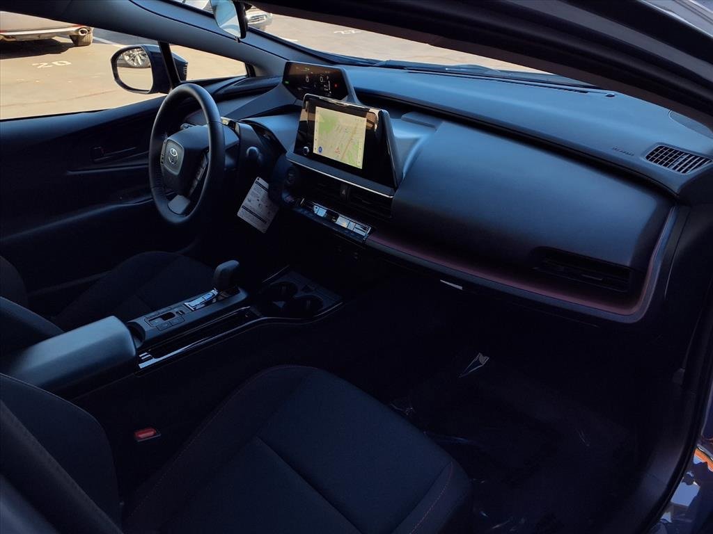 Certified 2025 Toyota Prius Plug-In Hybrid image 23