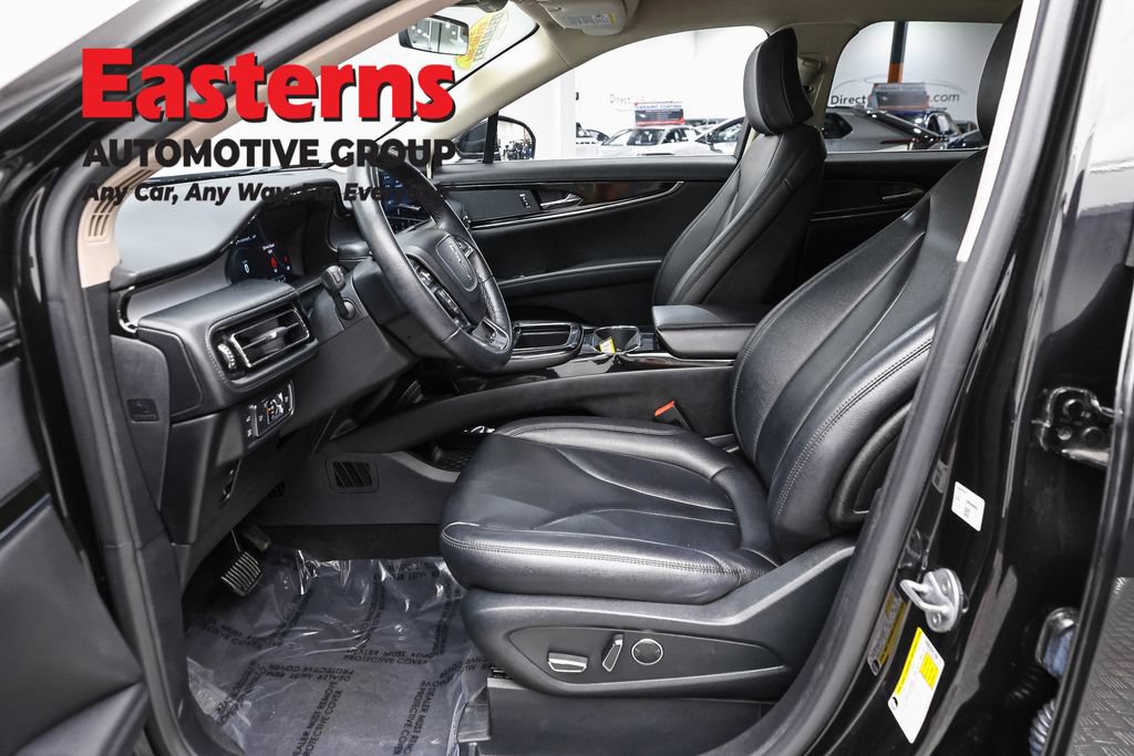 Used 2022 Lincoln Nautilus FWD image 15