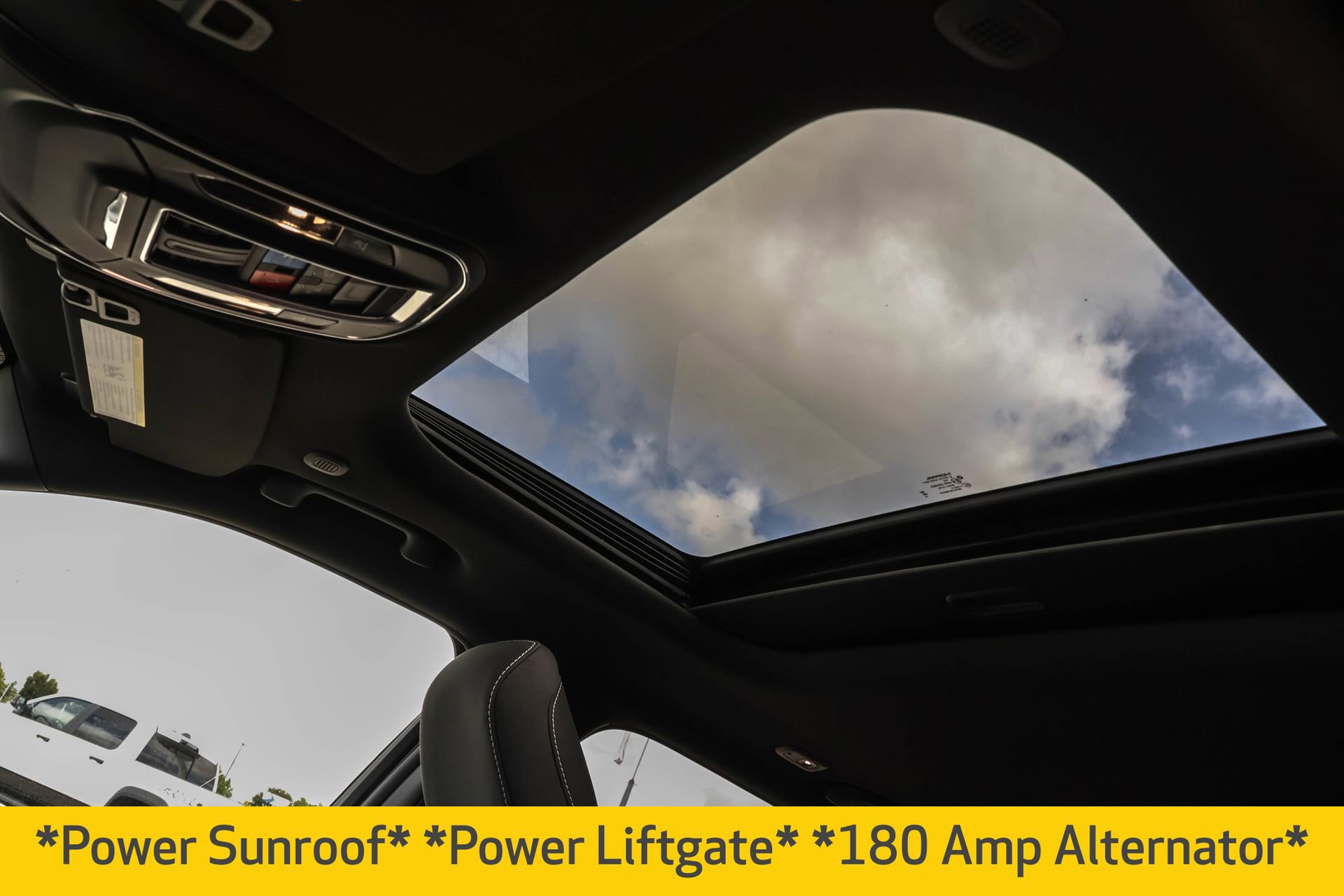 New 2025 Jeep Grand Cherokee Laredo X w/ Luxury Tech Group I image 7