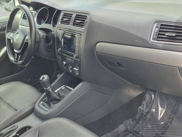 Used 2017 Volkswagen Jetta SE FWD image 21