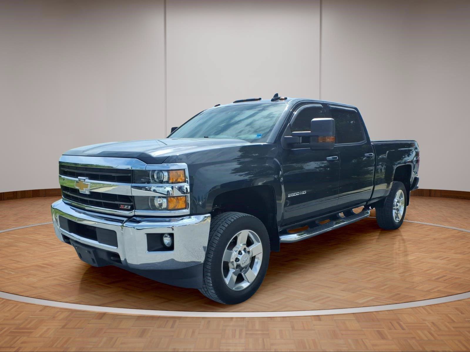 Used 2018 Chevrolet Silverado 2500 LT w/ All Star Edition AWD/4WD image 3
