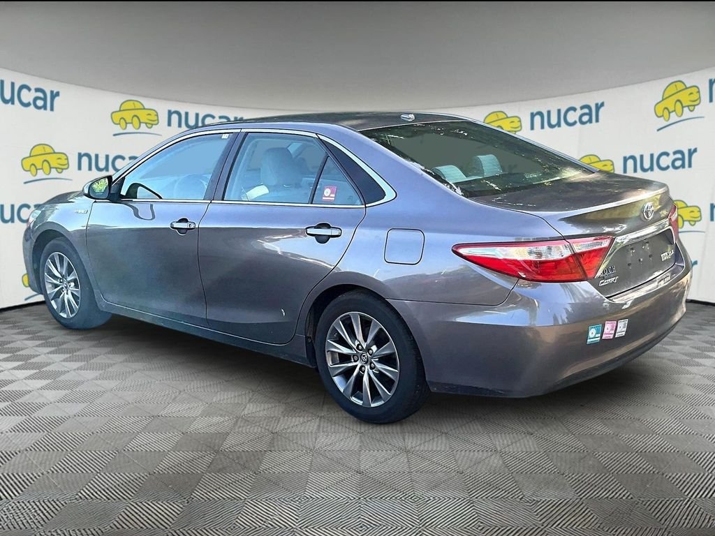 Used 2017 Toyota Camry XLE FWD image 5
