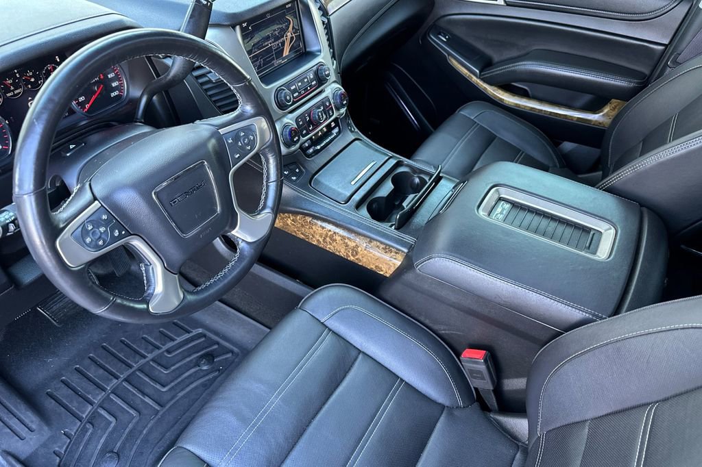Used 2016 GMC Yukon Denali image 10