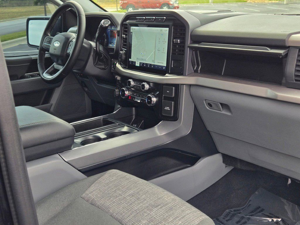 Used 2023 Ford F150 XLT w/ Equipment Group 302A High image 9