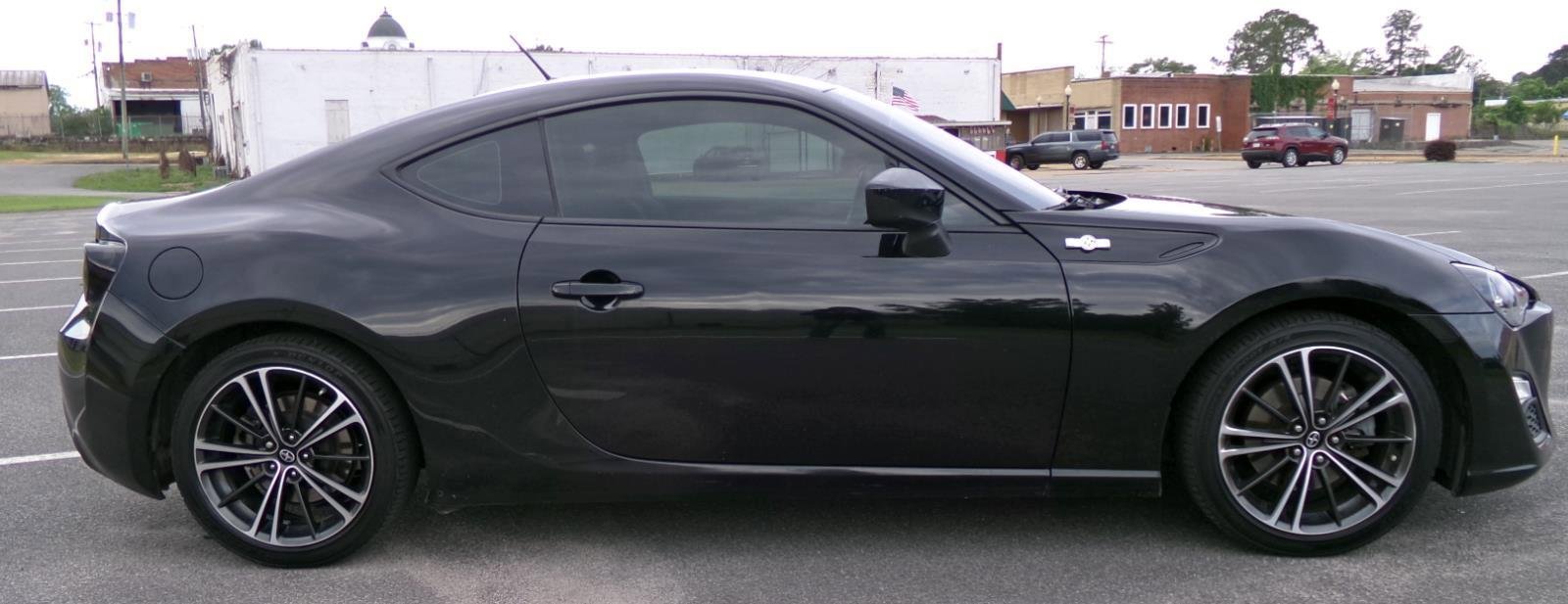 Used 2013 Scion FR-S RWD image 4