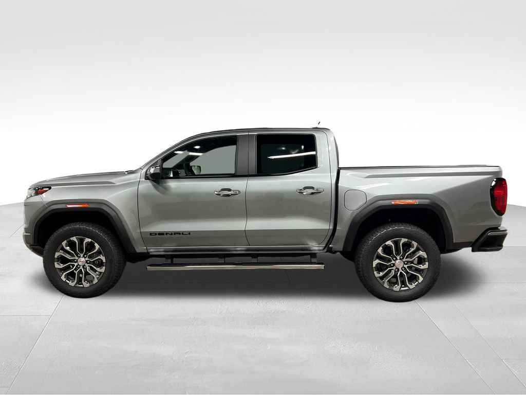 New 2026 GMC Canyon Denali w/ LPO, Black Badging Package AWD/4WD image 5