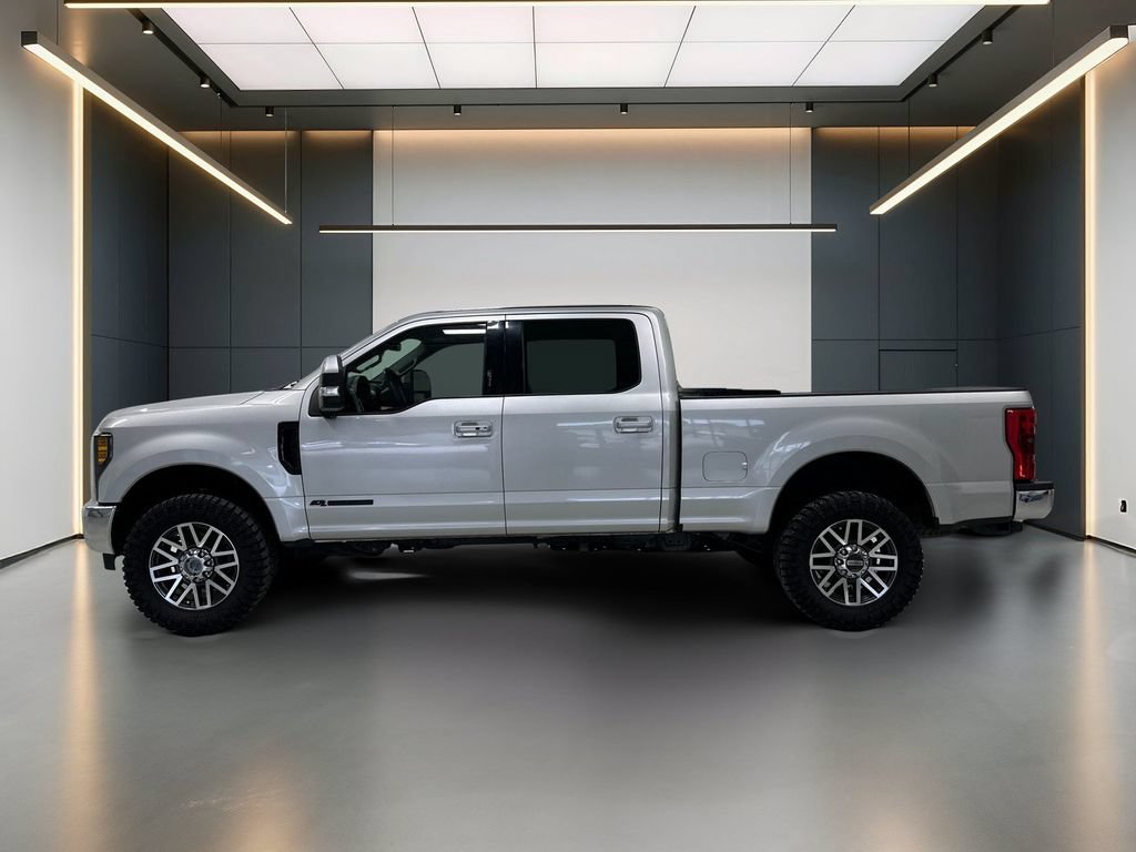 Used 2018 Ford F250 Lariat w/ Lariat Ultimate Package AWD/4WD image 2