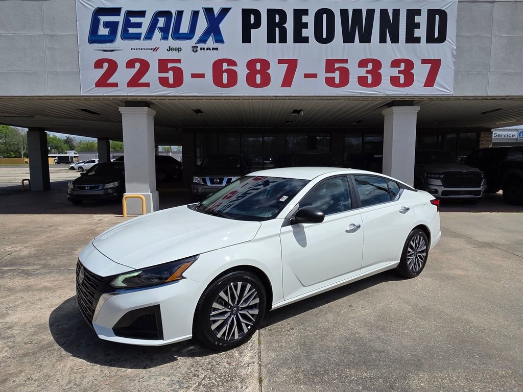 Used 2025 Nissan Altima 2.5 SV