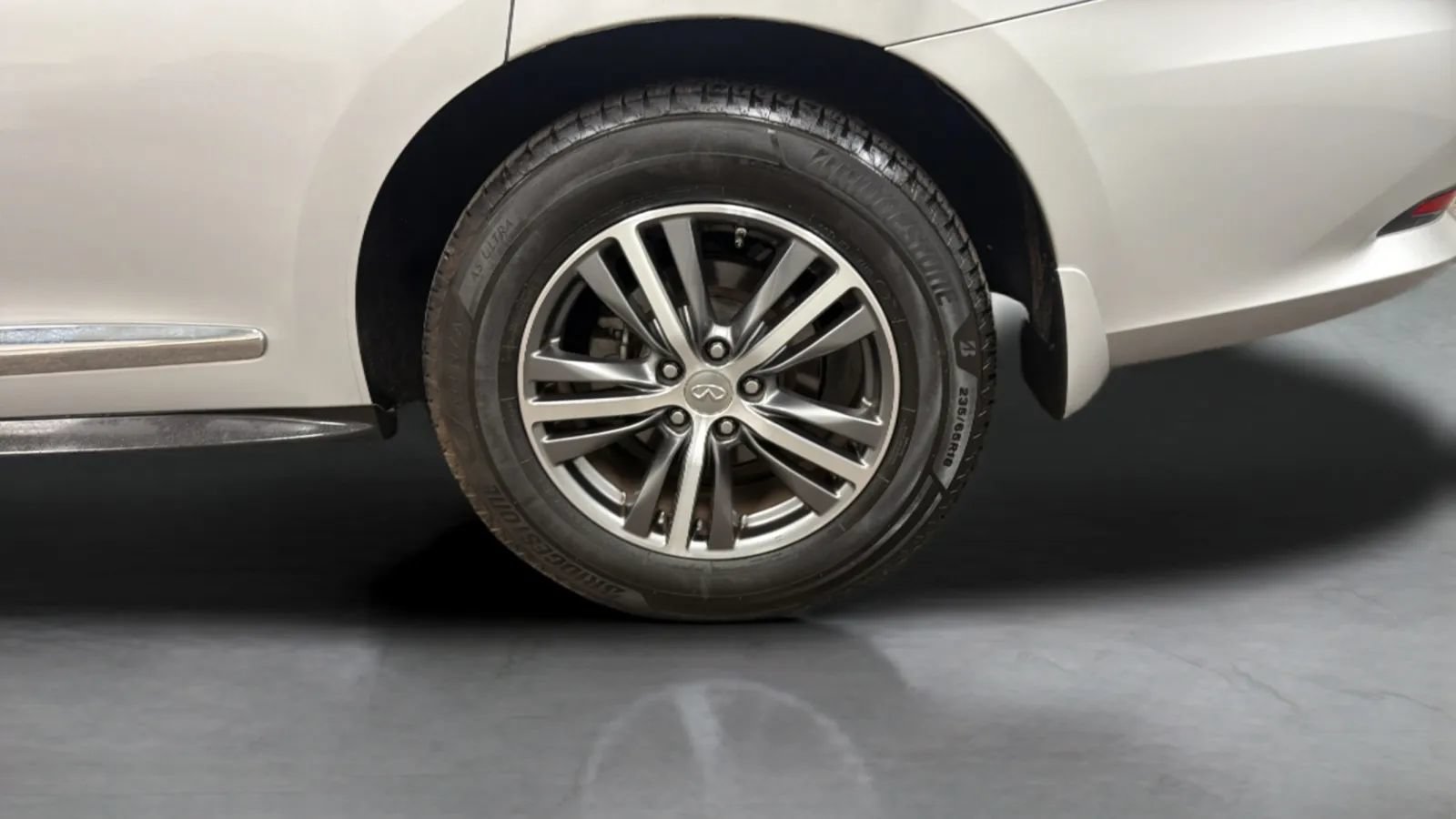 Used 2017 INFINITI QX60 FWD w/ Premium Plus Package image 27