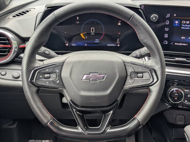 Used 2025 Chevrolet Trax RS w/ Driver Confidence Package FWD image 20