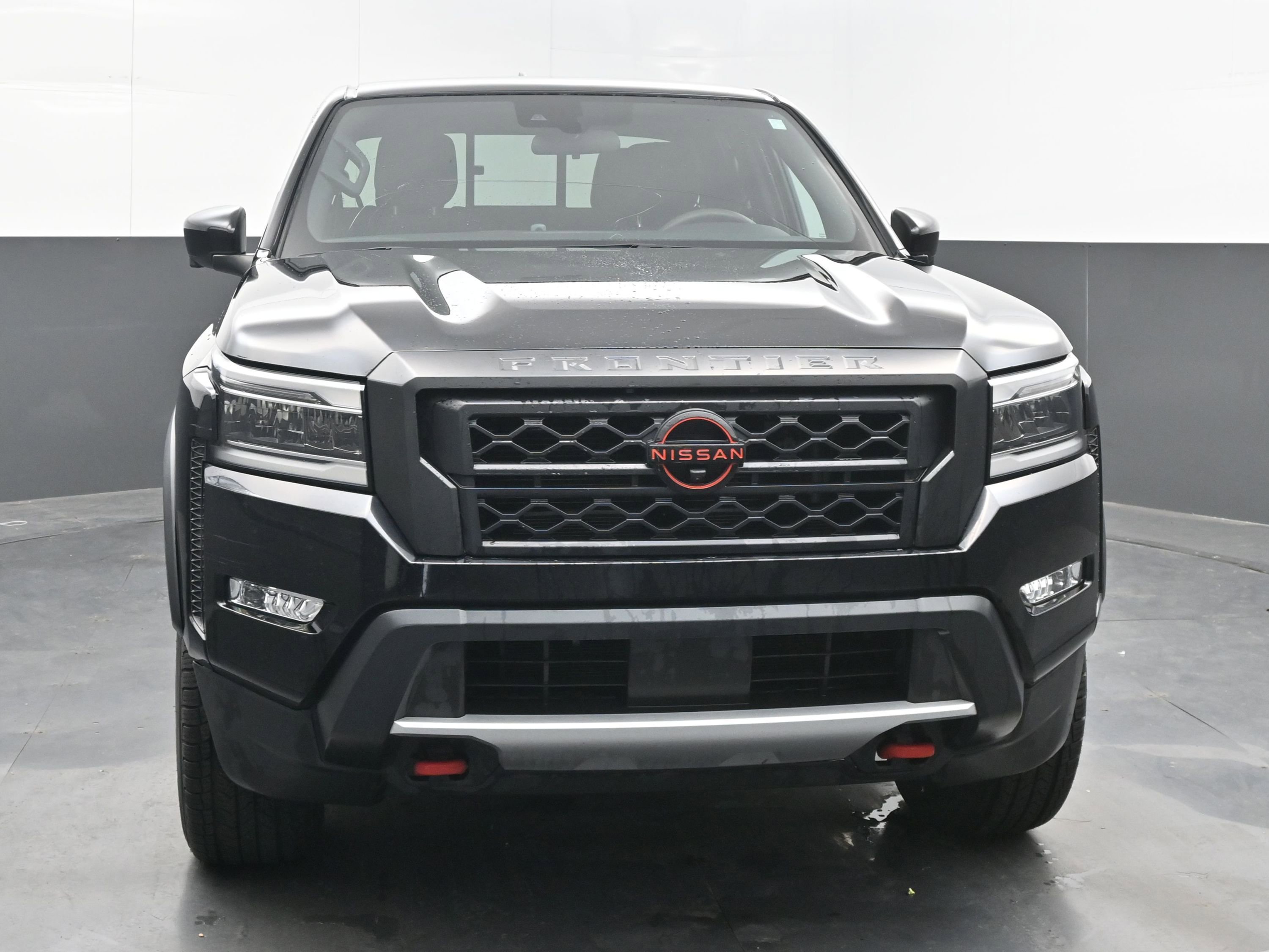 Used 2022 Nissan Frontier Pro-X image 3