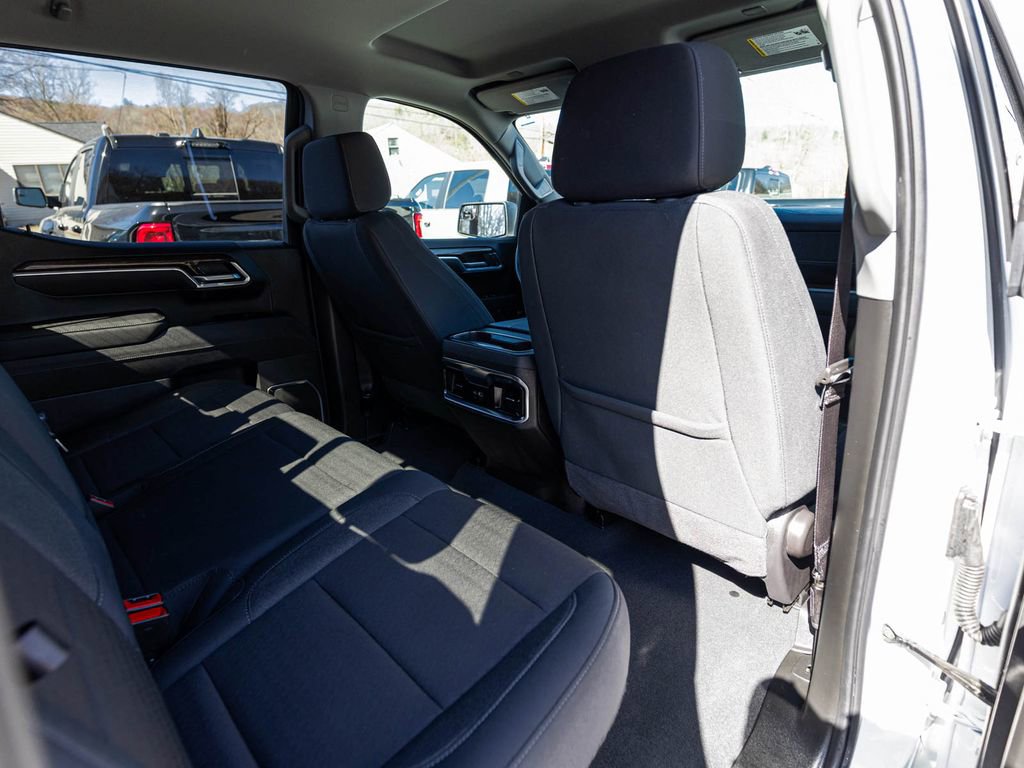Used 2025 GMC Sierra 1500 Elevation w/ Preferred Package AWD/4WD image 31
