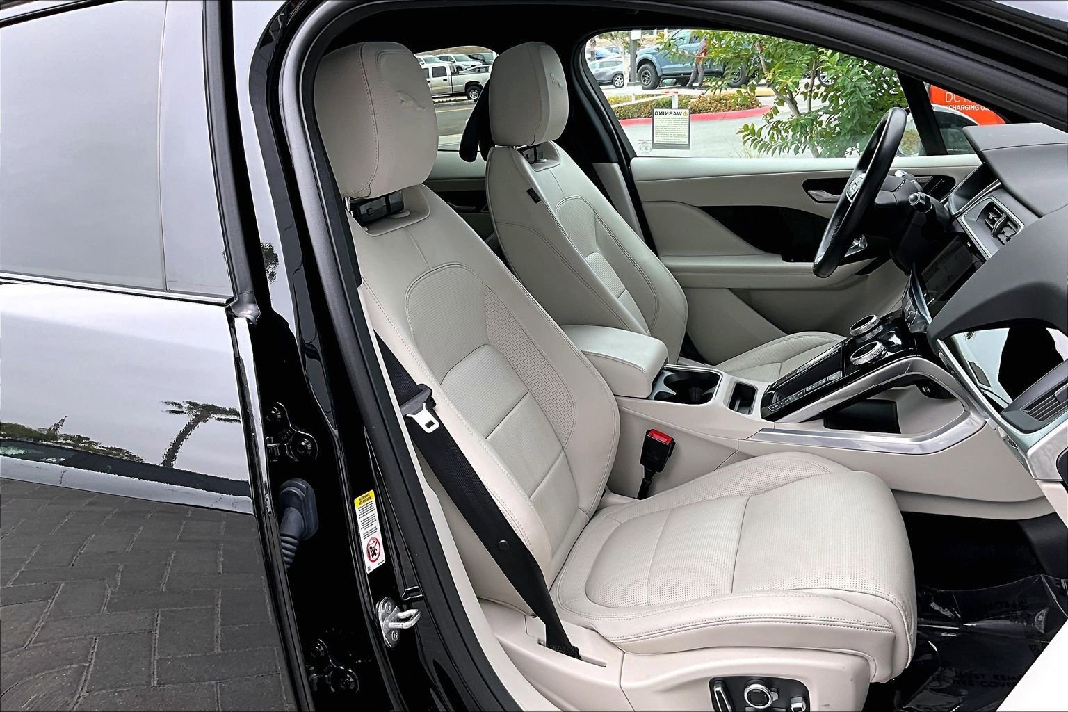 Certified 2022 Jaguar I-PACE HSE AWD/4WD image 7
