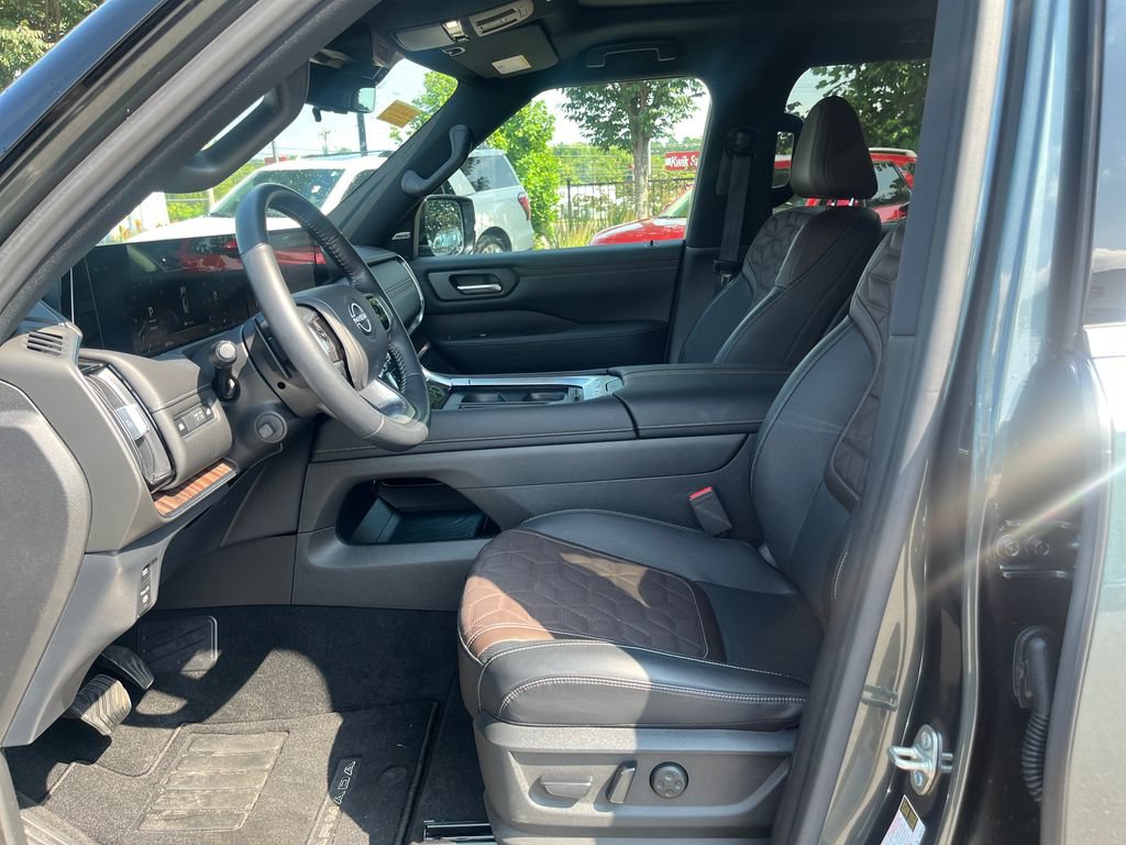 Certified 2026 Nissan Armada Platinum w/ Convenience Package RWD image 9