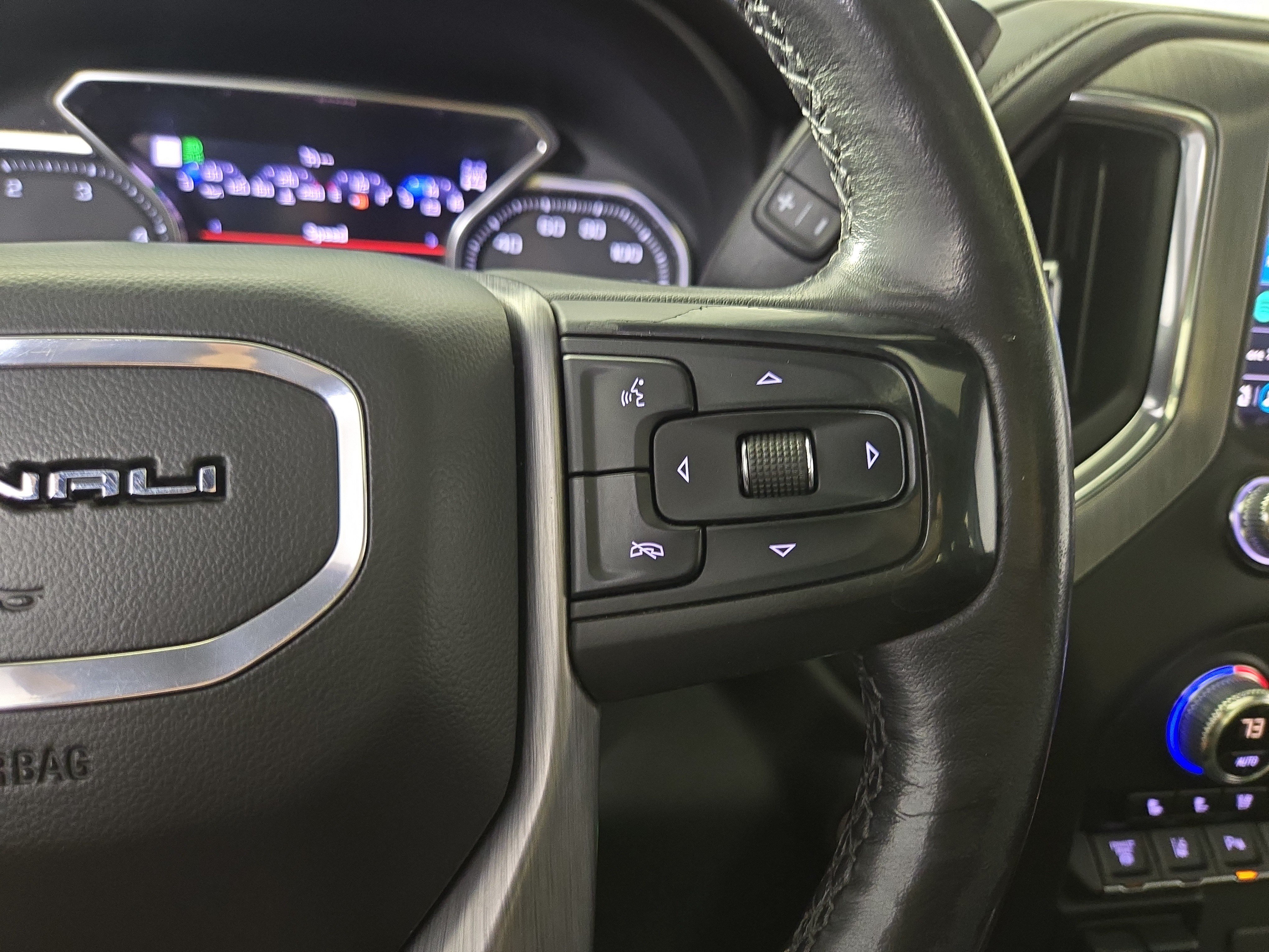 Used 2020 GMC Sierra 2500 Denali w/ Denali Ultimate Package AWD/4WD image 16