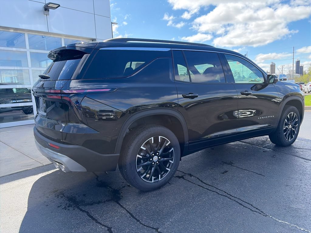 New 2026 Chevrolet Traverse LT w/ Sun and Wheel Package AWD/4WD image 7