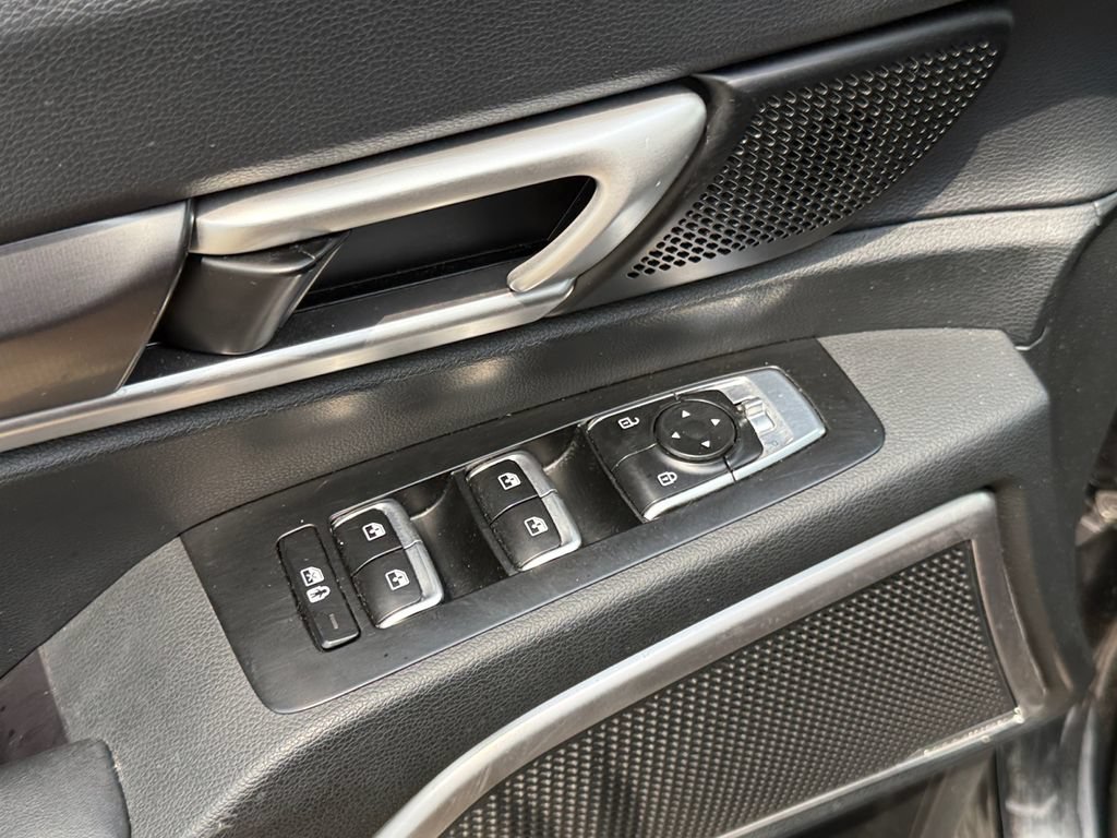 Used 2025 Kia Telluride S AWD/4WD image 20