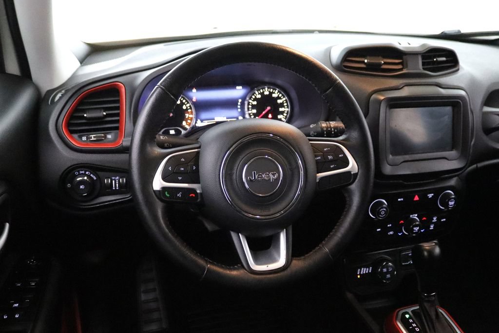 Used 2020 Jeep Renegade Trailhawk w/ Cold Weather Group AWD/4WD image 14